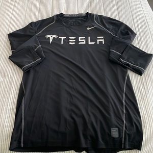 Nike Tesla Dri-fit long sleeved shirt